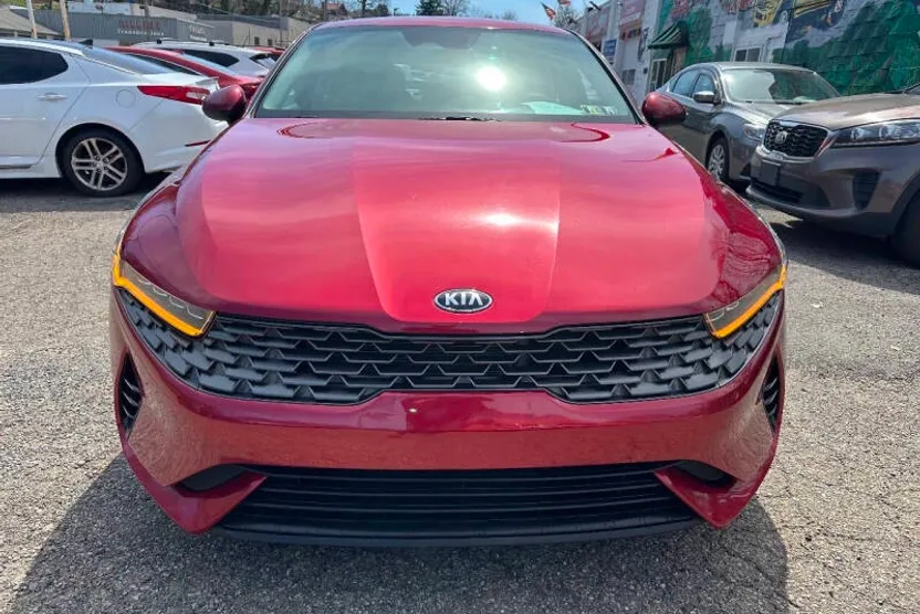 2021 Kia K5 LXS photo 1