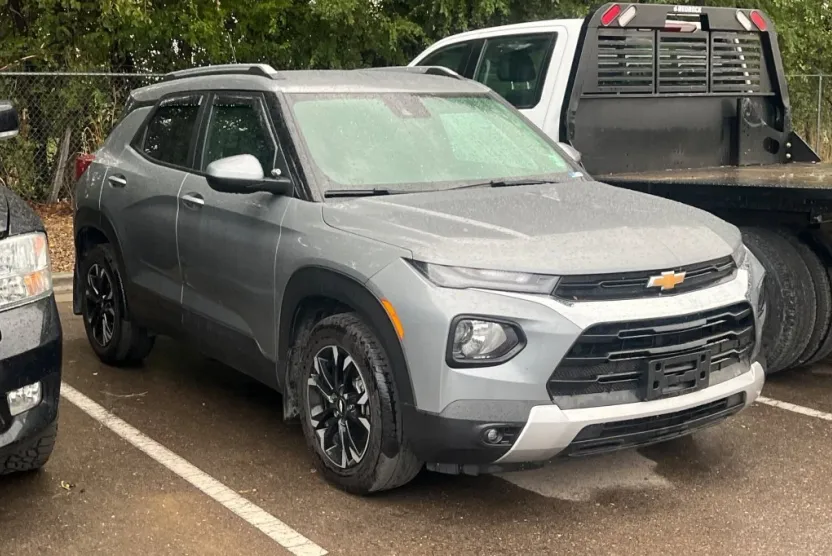 2023 Chevrolet Trailblazer LT photo 1