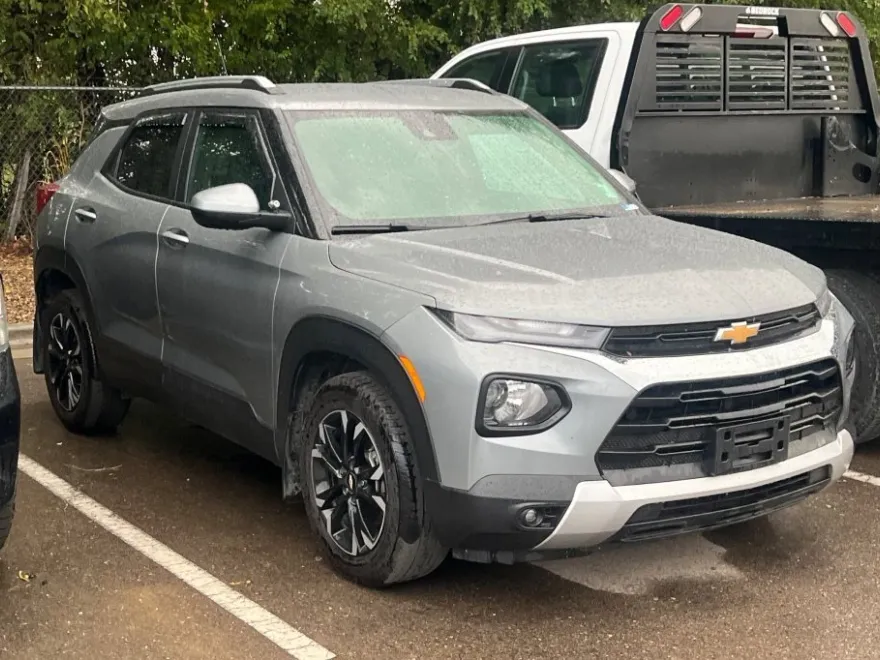 2023 Chevrolet Trailblazer LT photo 1