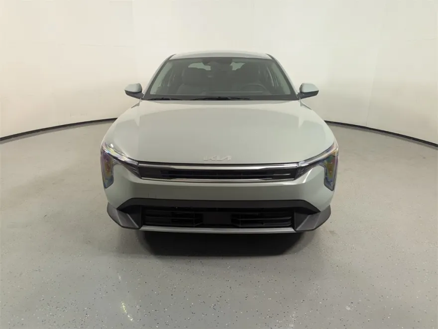 2025 Kia K4 EX photo 1