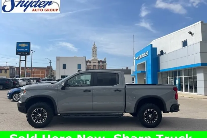 2024 Chevrolet Silverado 1500 ZR2 photo 1