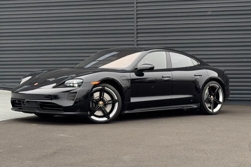 2024 Porsche Taycan GTS photo 1