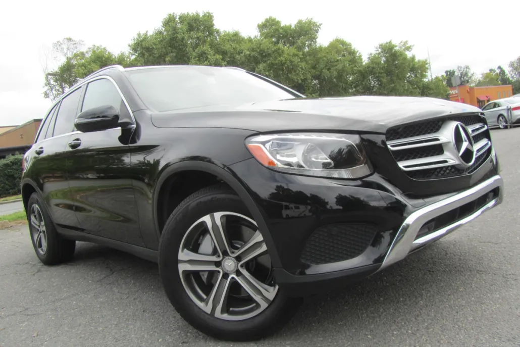2016 Mercedes Benz GLC 300 4MATIC photo 1