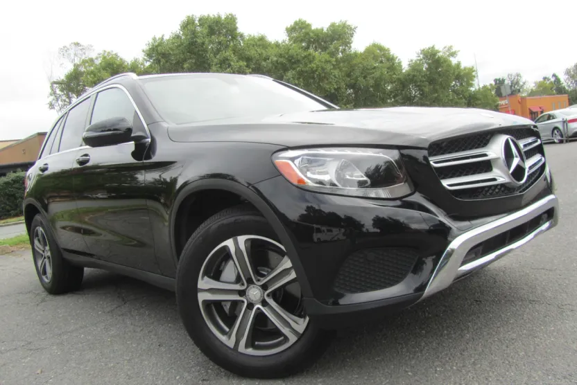 2016 Mercedes Benz GLC 300 4MATIC photo 1