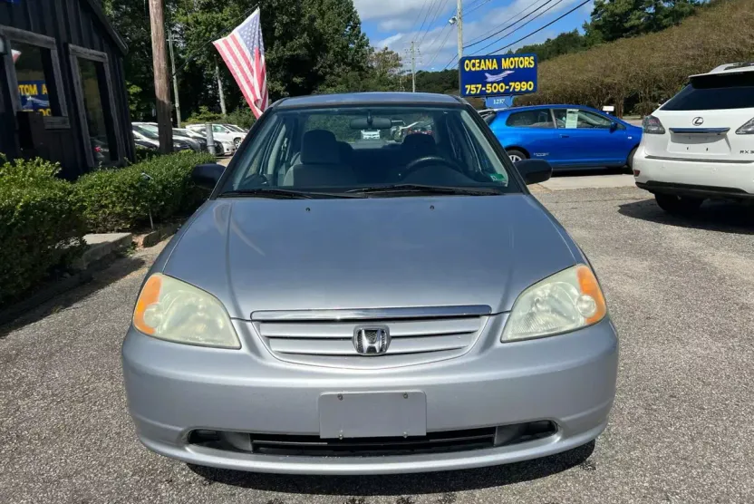 2002 Honda Civic DX photo 1
