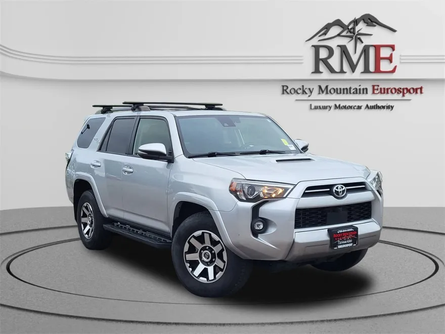 2022 Toyota 4Runner TRD Off-Road Premium photo 1