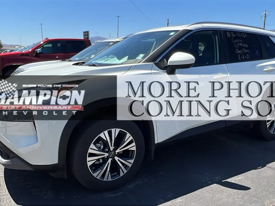 2023 Nissan Rogue SV photo 1