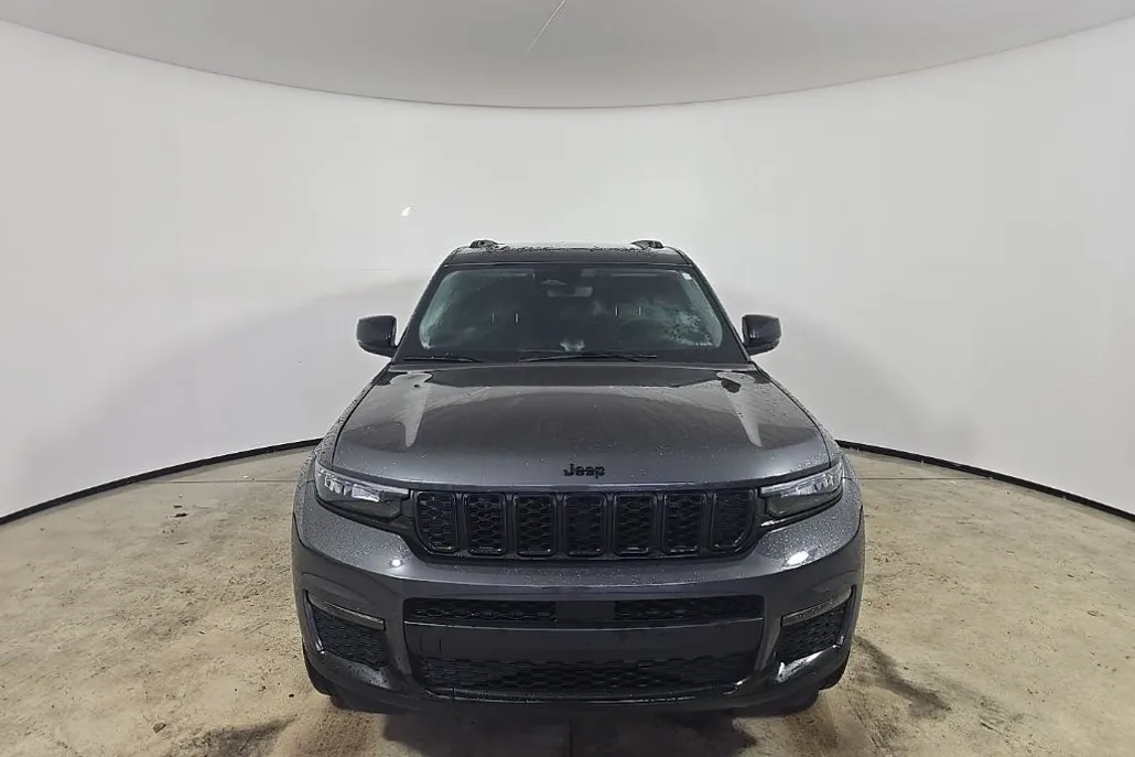 2024 Jeep Grand Cherokee Limited photo 1