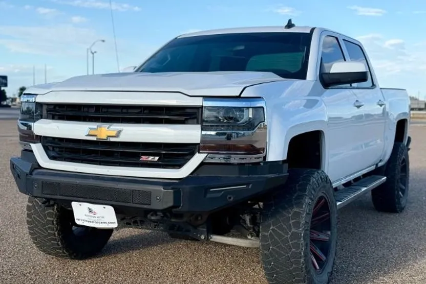 2018 Chevrolet Silverado 1500 Z71 LT photo 1