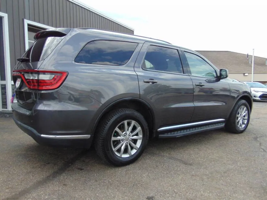 2016 Dodge Durango SXT photo 1