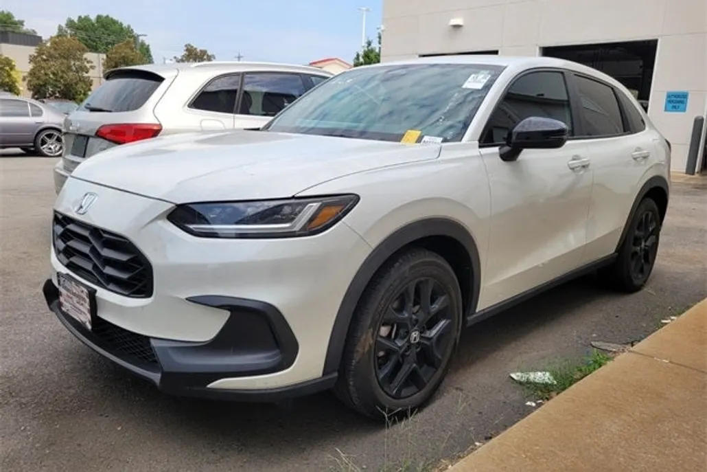 2024 Honda HR-V Sport photo 1