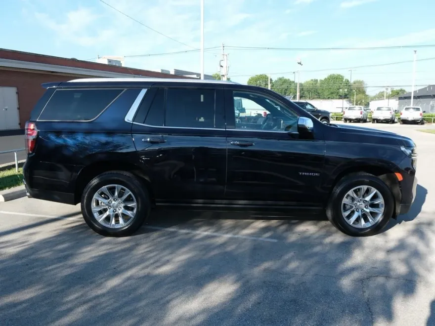 2022 Chevrolet Tahoe Premier photo 1