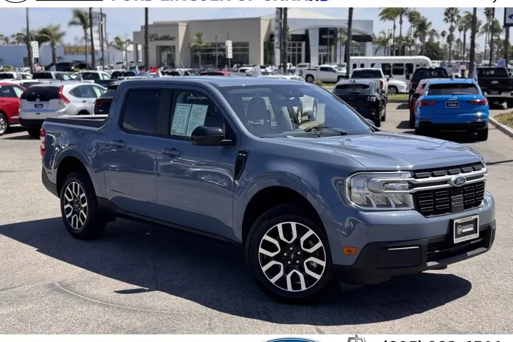 2024 Ford Maverick Lariat photo 1