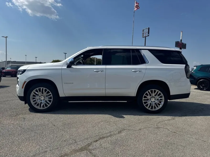 2025 Chevrolet Tahoe Premier photo 1