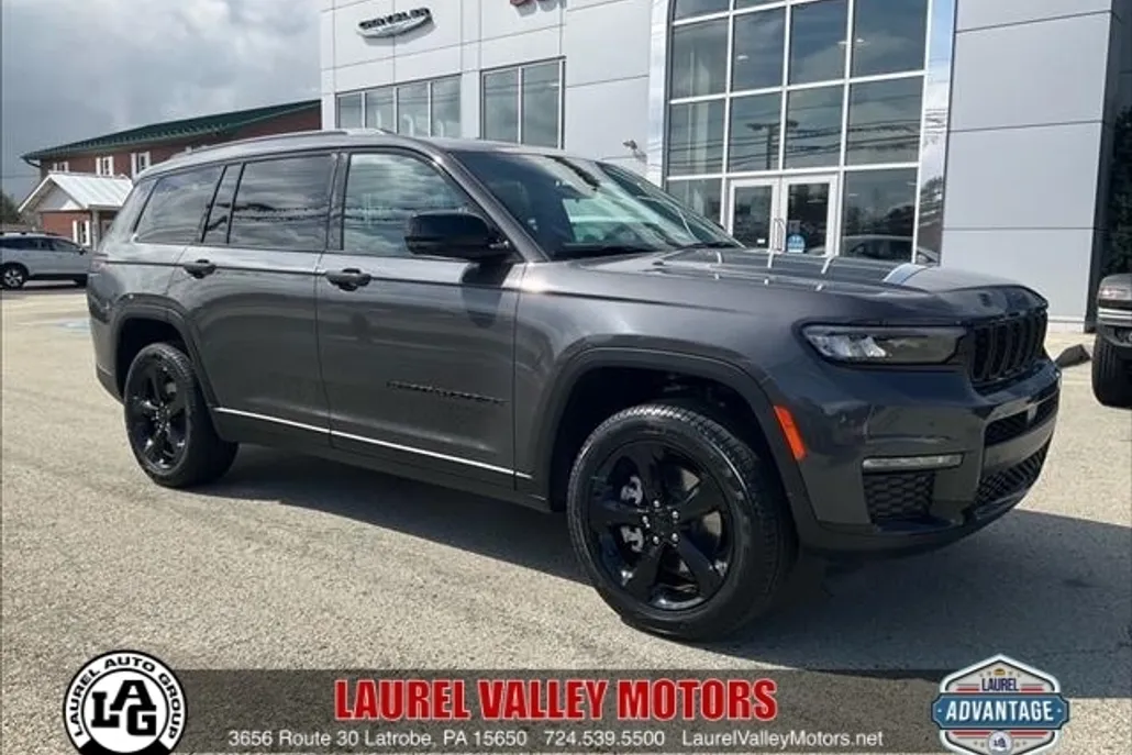 2025 Jeep Grand Cherokee Limited photo 1