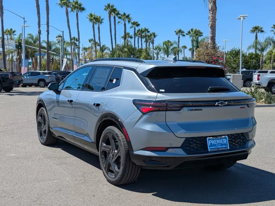 2025 Chevrolet Equinox EV 3RS photo 1