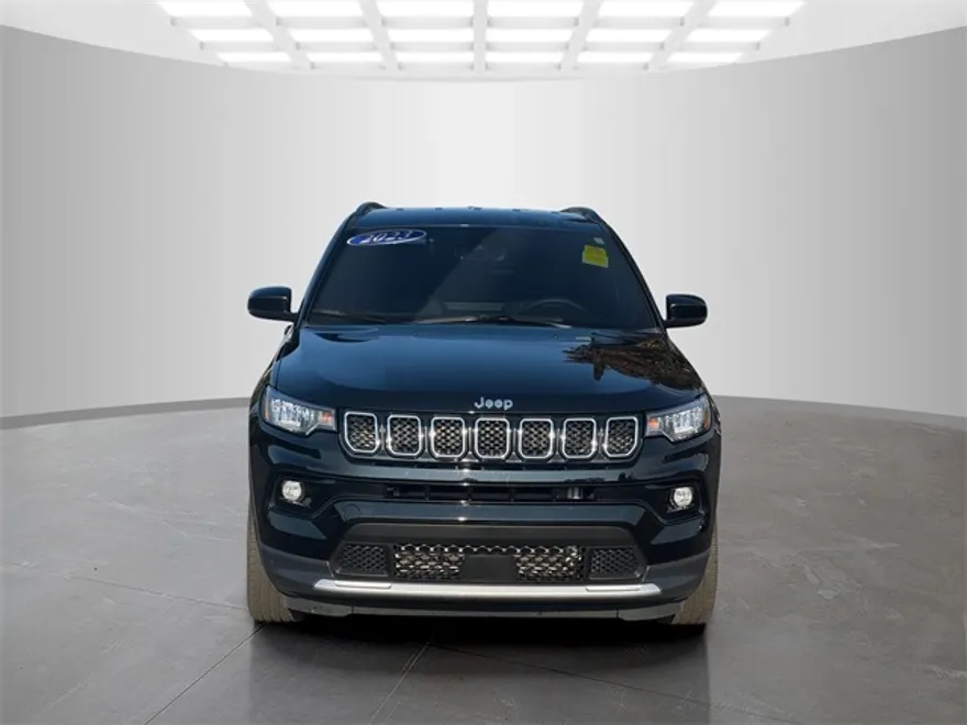 2023 Jeep Compass Limited photo 1