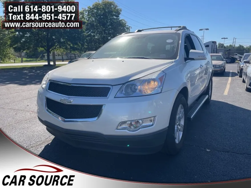 2012 Chevrolet Traverse 2LT photo 1