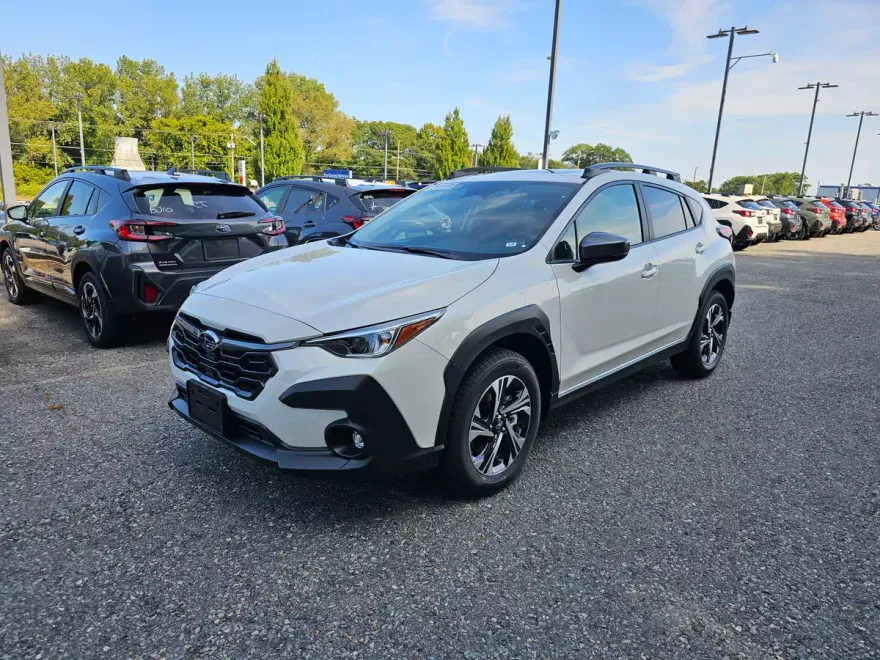 2024 Subaru Crosstrek Premium photo 1