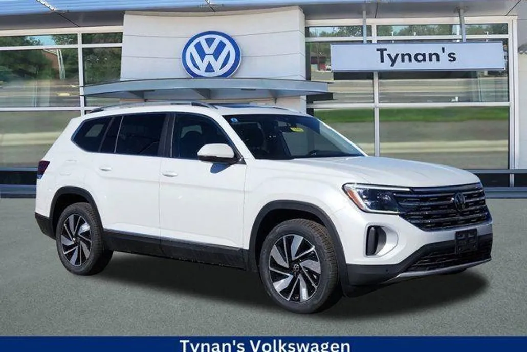 2025 Volkswagen Atlas SEL photo 1