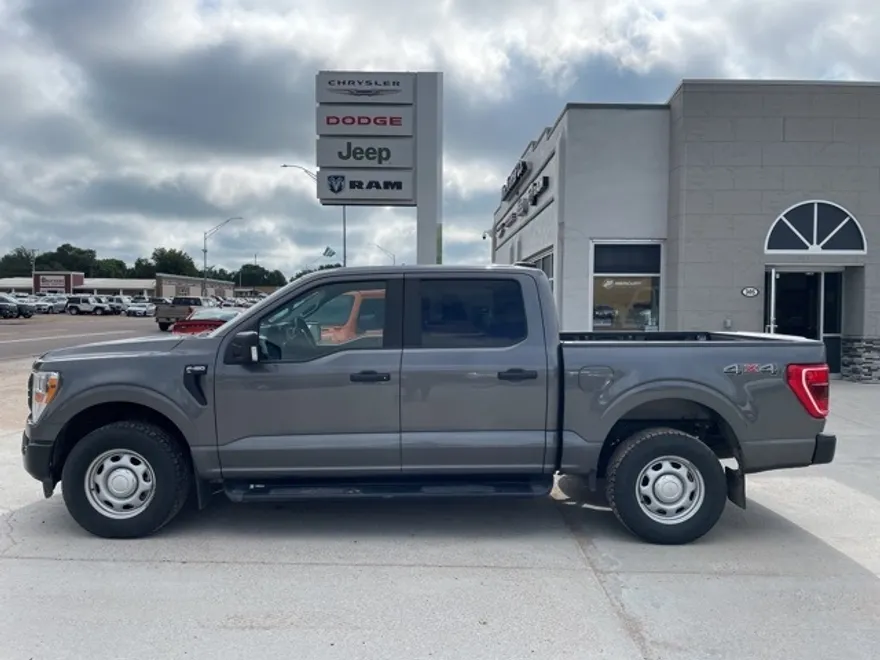 2021 Ford F-150 XL photo 1
