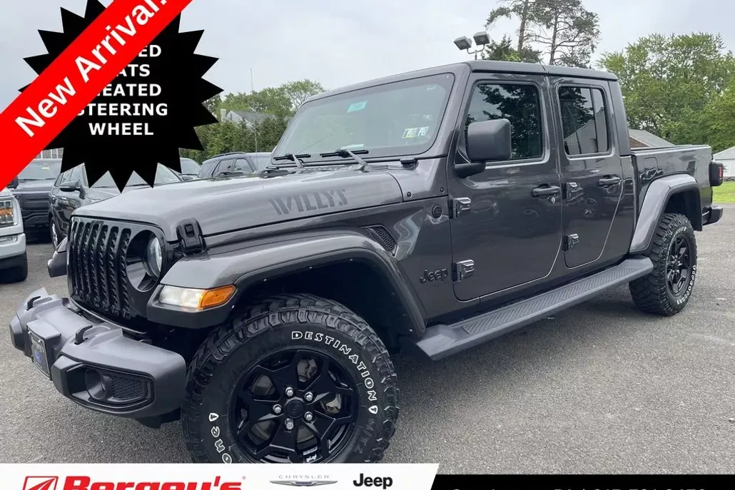 2021 Jeep Gladiator Willys Sport photo 1