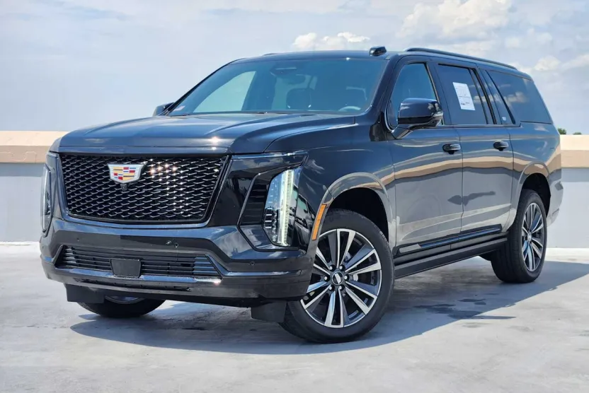 2025 Cadillac Escalade Sport photo 1