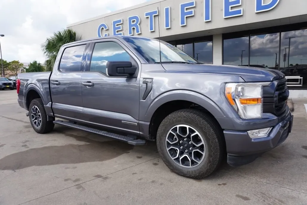 2021 Ford F-150 XLT photo 1