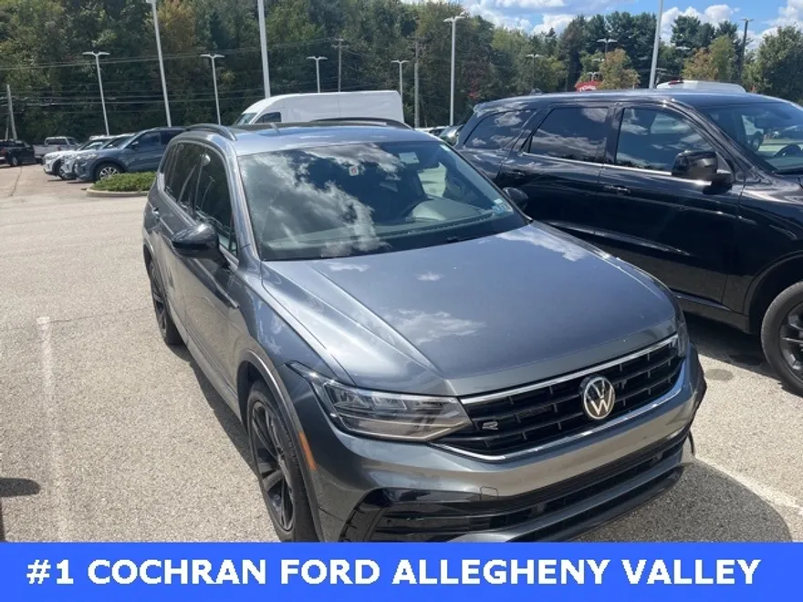 2023 Volkswagen Tiguan SE R-Line Black photo 1