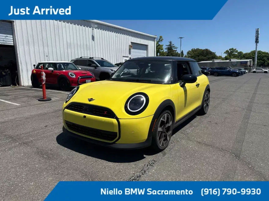 2025 Mini Cooper 2 Door Hardtop S photo 1