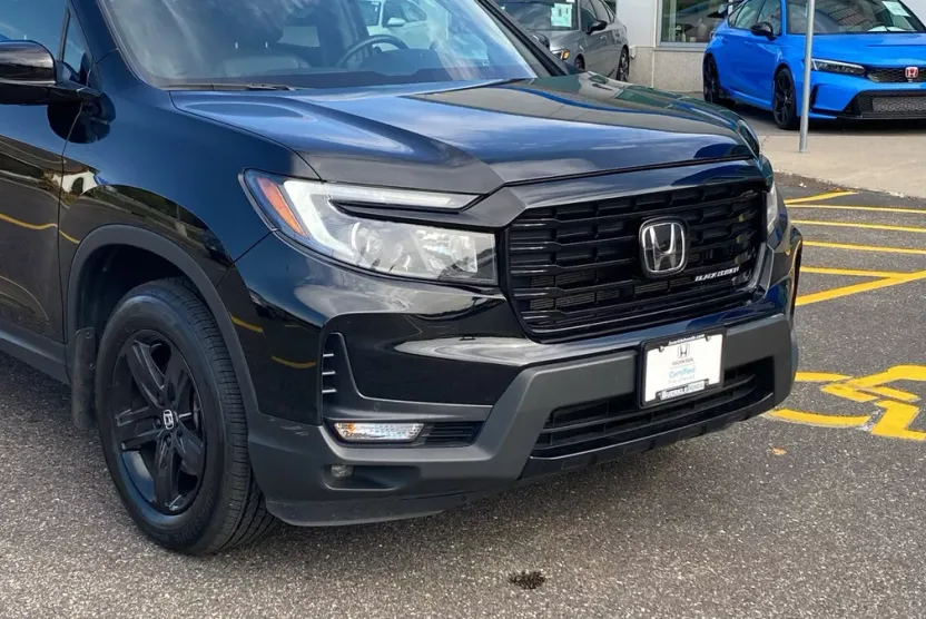 2023 Honda Ridgeline Black Edition photo 1