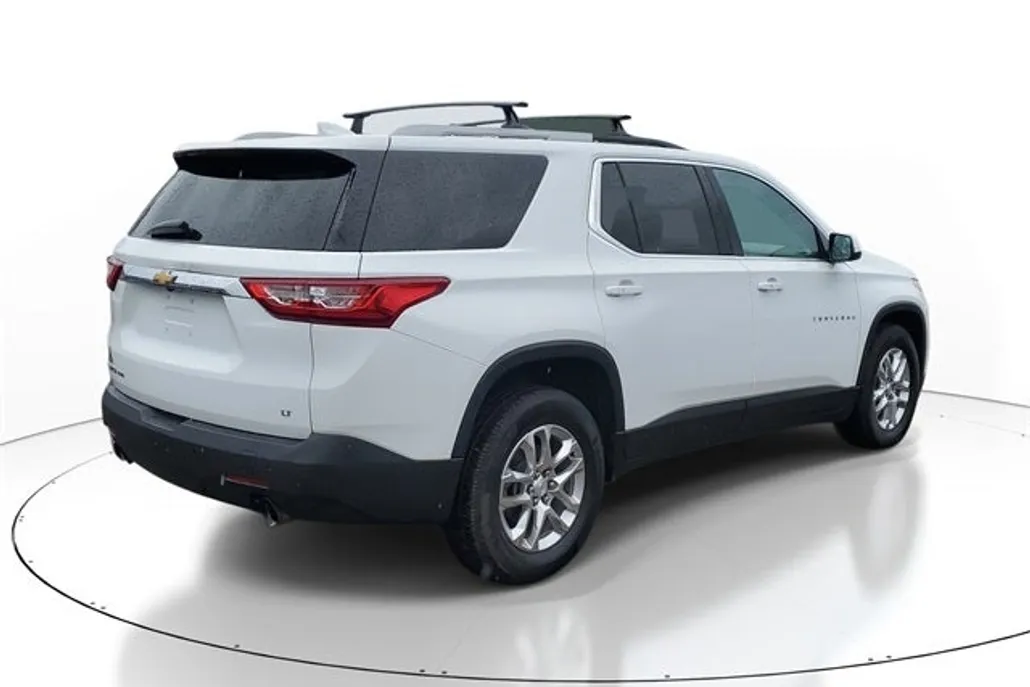 2018 Chevrolet Traverse Cloth 1LT photo 1