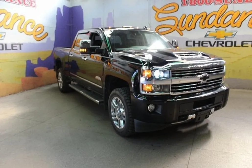 2017 Chevrolet Silverado 2500HD High Country photo 1