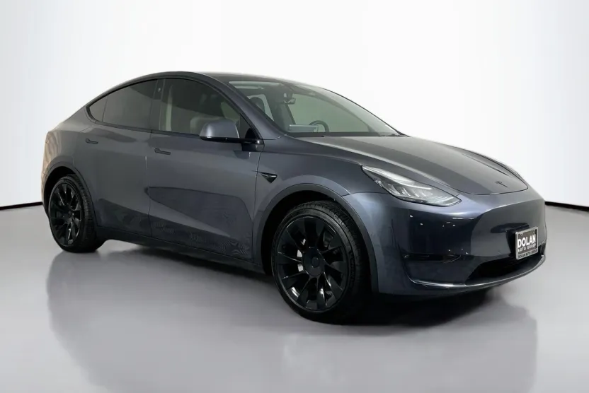 2021 Tesla Model Y Long Range photo 1