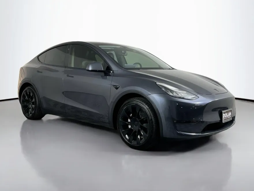 2021 Tesla Model Y Long Range photo 1