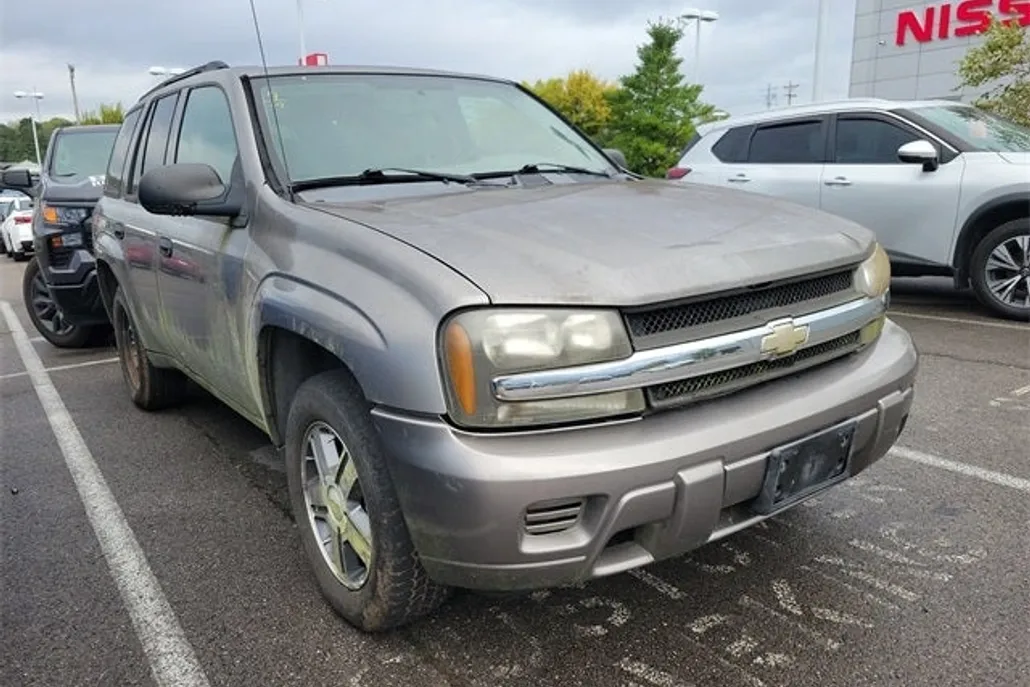 2007 Chevrolet Trailblazer LS photo 1