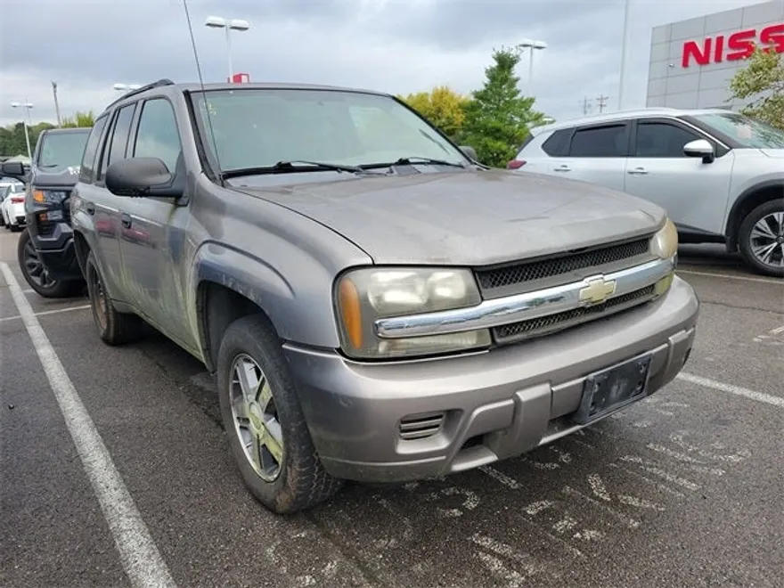 2007 Chevrolet Trailblazer LS photo 1
