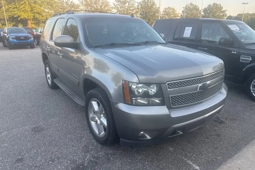 2012 Chevrolet Tahoe LT photo 1
