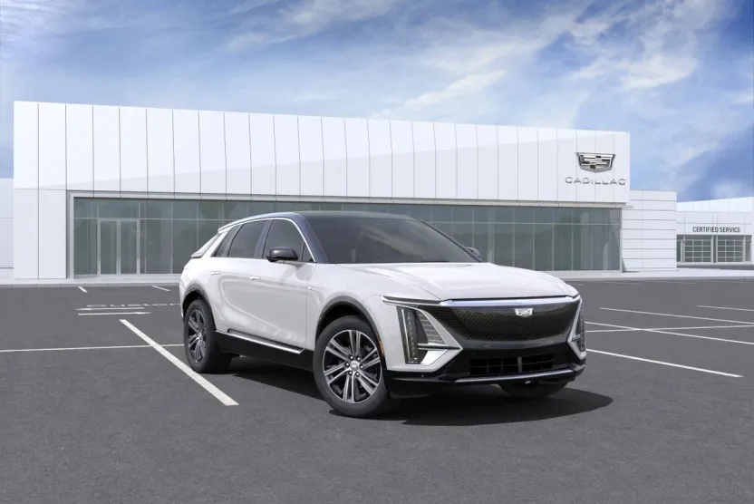 2025 Cadillac Lyriq Luxury photo 1