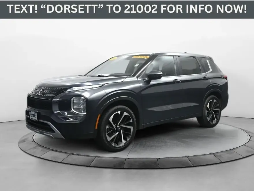 2024 Mitsubishi Outlander SE photo 1