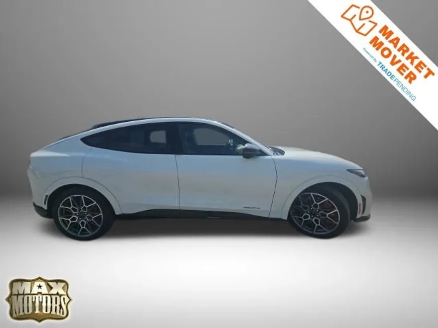 2025 Ford Mustang Mach-E GT photo 1