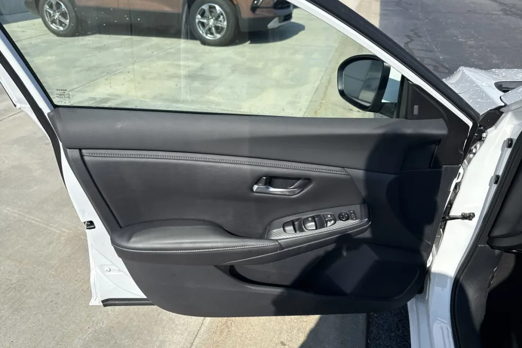 2022 Nissan Sentra SV photo 1
