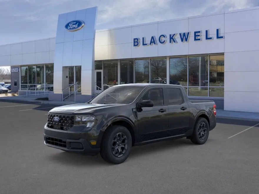 2025 Ford Maverick XLT photo 1