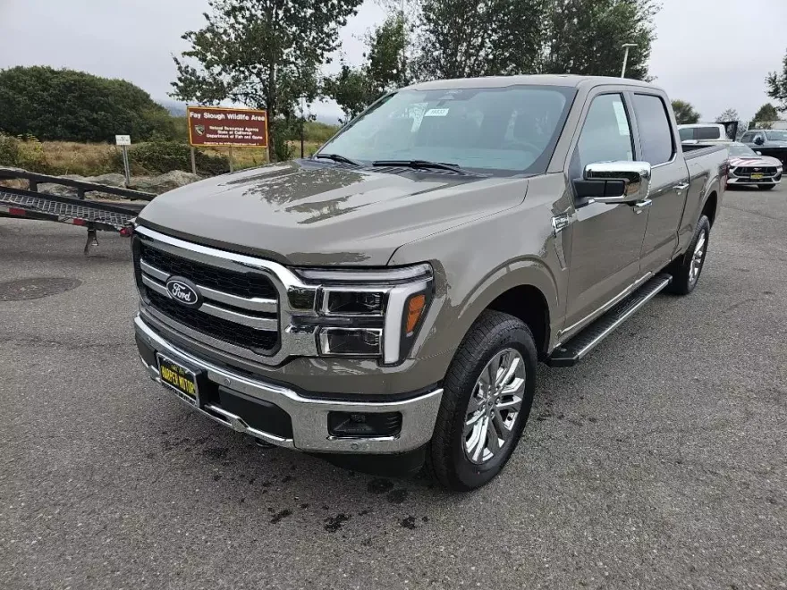 2025 Ford F-150 Lariat photo 1