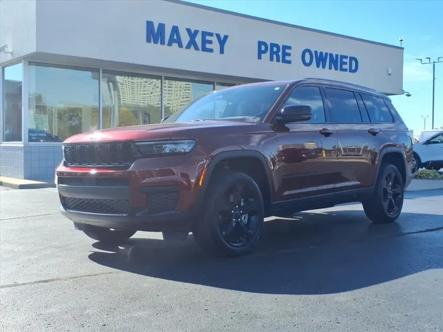 2023 Jeep Grand Cherokee Altitude photo 1