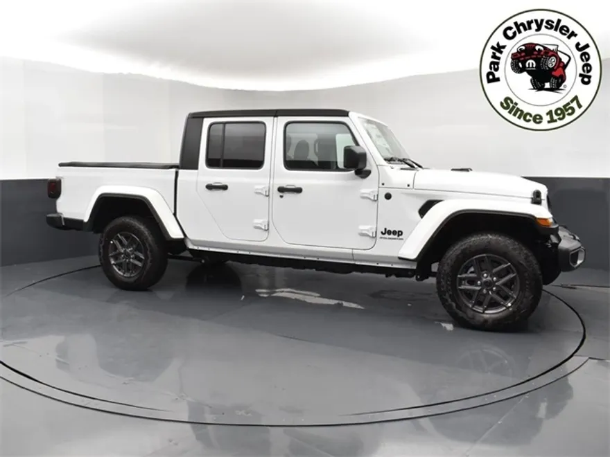 2025 Jeep Gladiator Sport photo 1