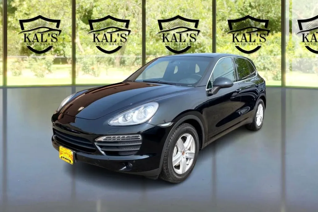 2014 Porsche Cayenne S photo 1