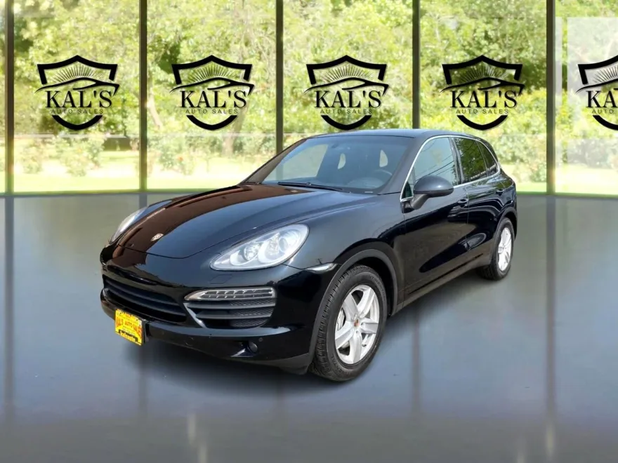 2014 Porsche Cayenne S photo 1