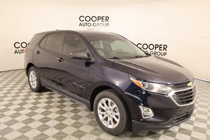 2020 Chevrolet Equinox LS photo 1