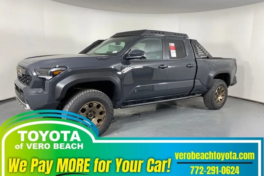 2025 Toyota Tacoma Trailhunter photo 1